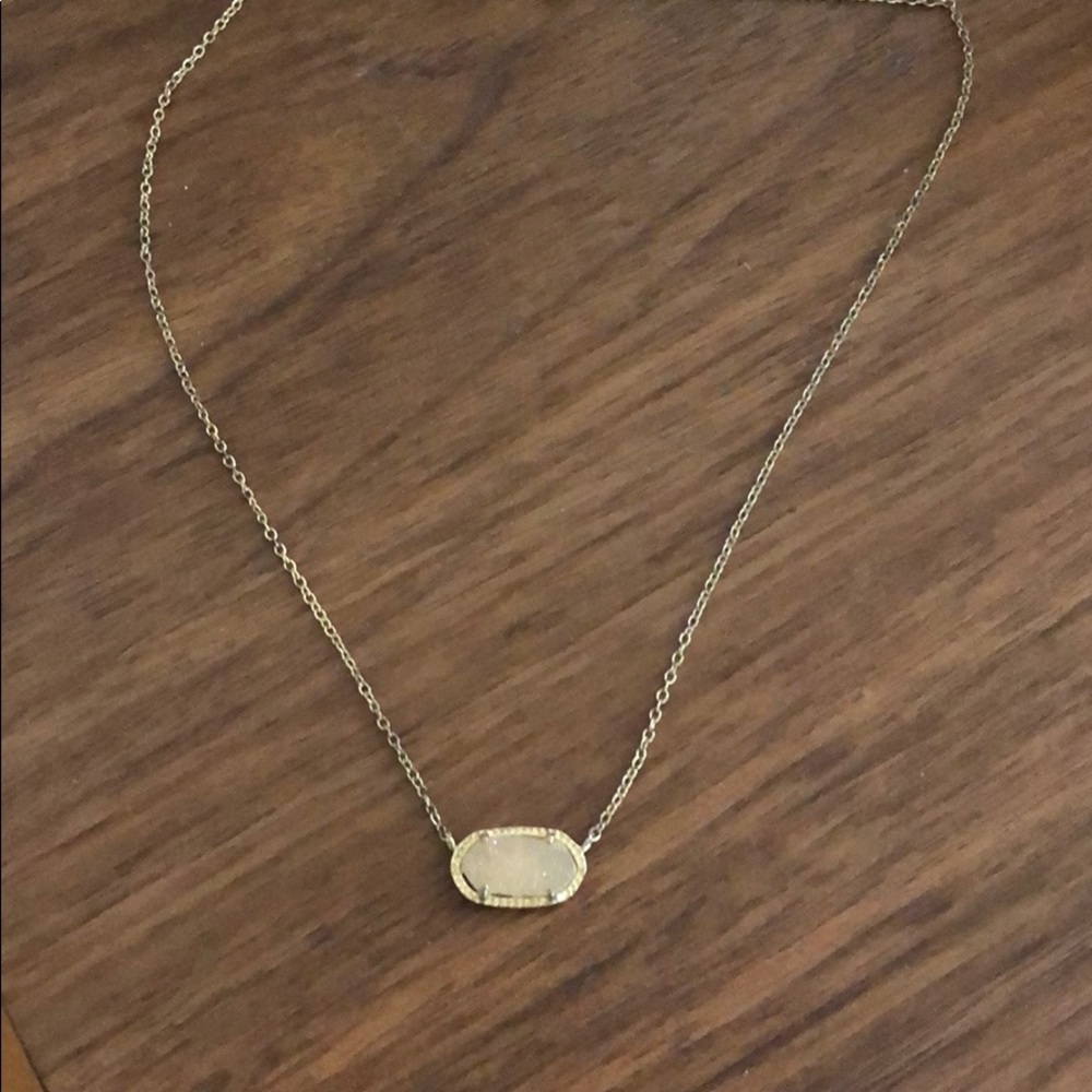 Kendra gold short necklace iridescent
